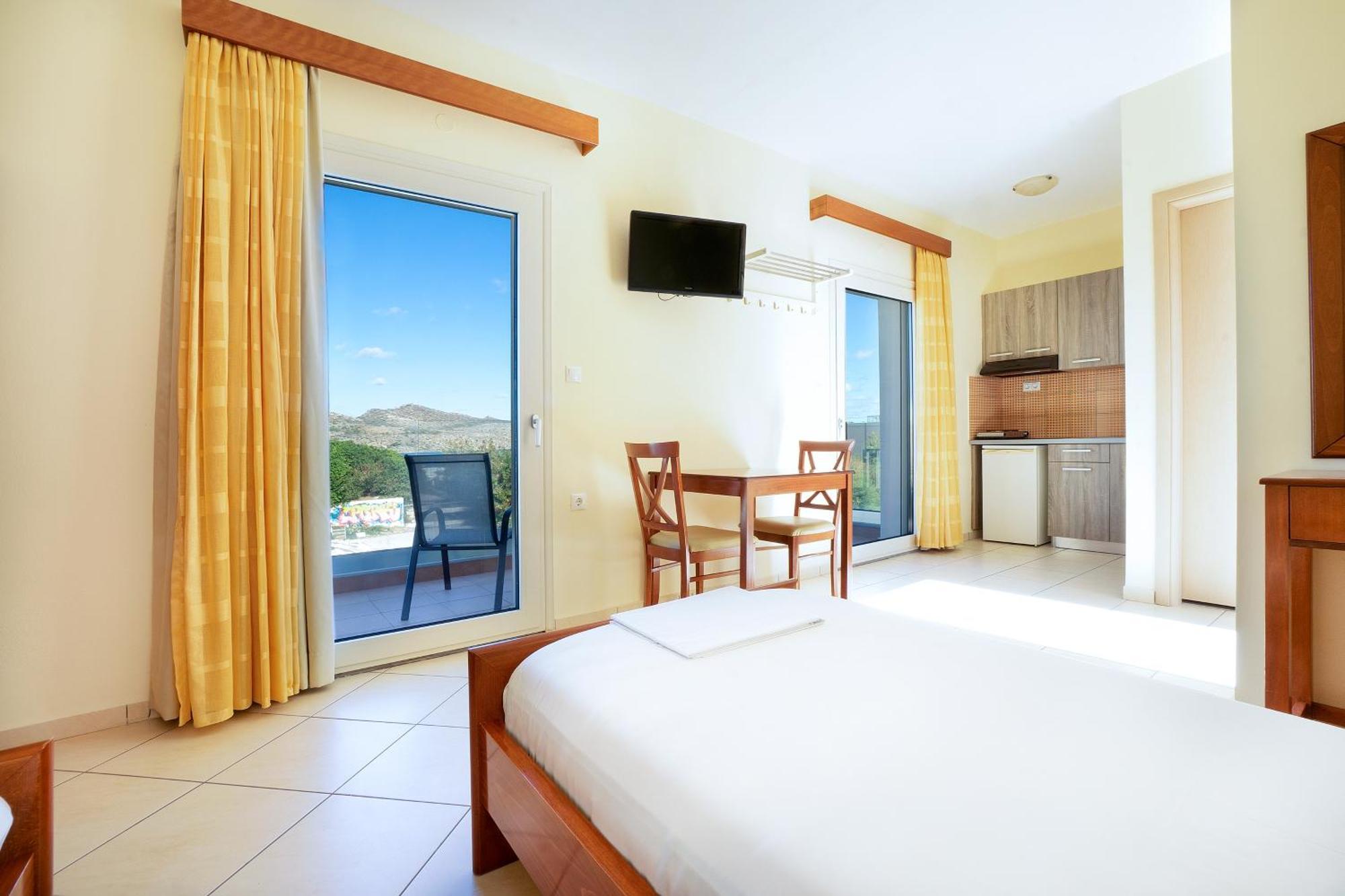 Aparthotel Georgina Agia Marina Esterno foto