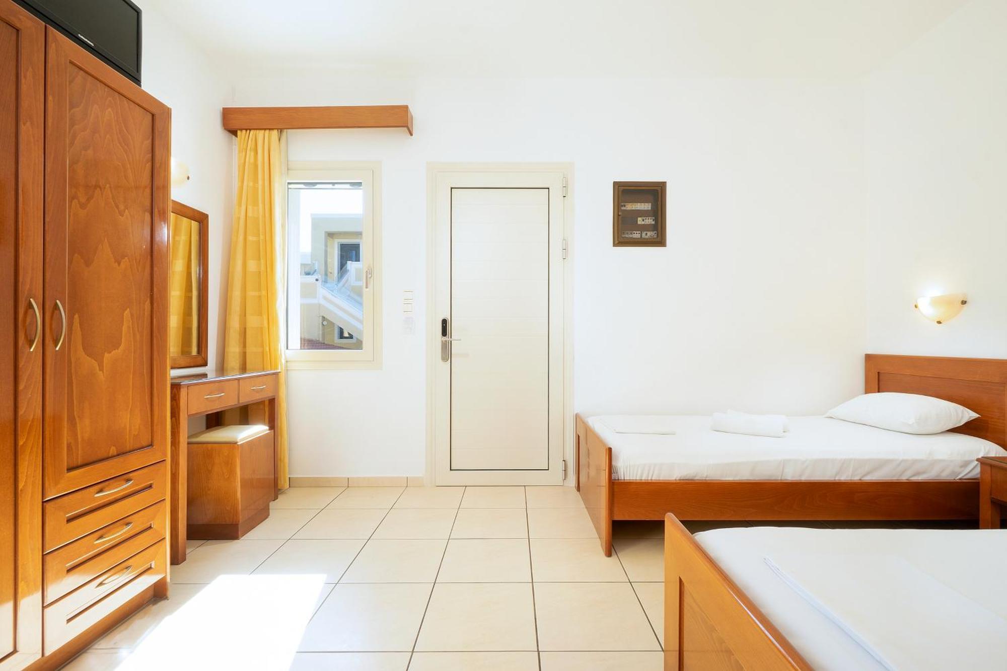 Aparthotel Georgina Agia Marina Esterno foto
